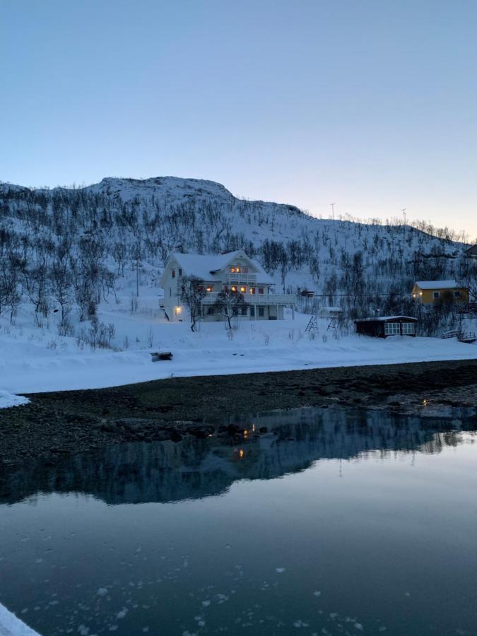 Kvaloya Apartment By The Sea Tromsø Exteriör bild